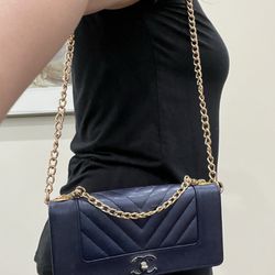 Blue Chanel Mademoiselle Wallet on Chain for Sale in Albany, CA