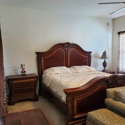 Vintage Wooden Bedroom Set