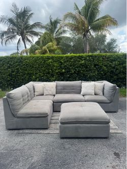 Light Gray 4 Piece Modular Sectional Sofa W/ Ottoman (Delivery Available)