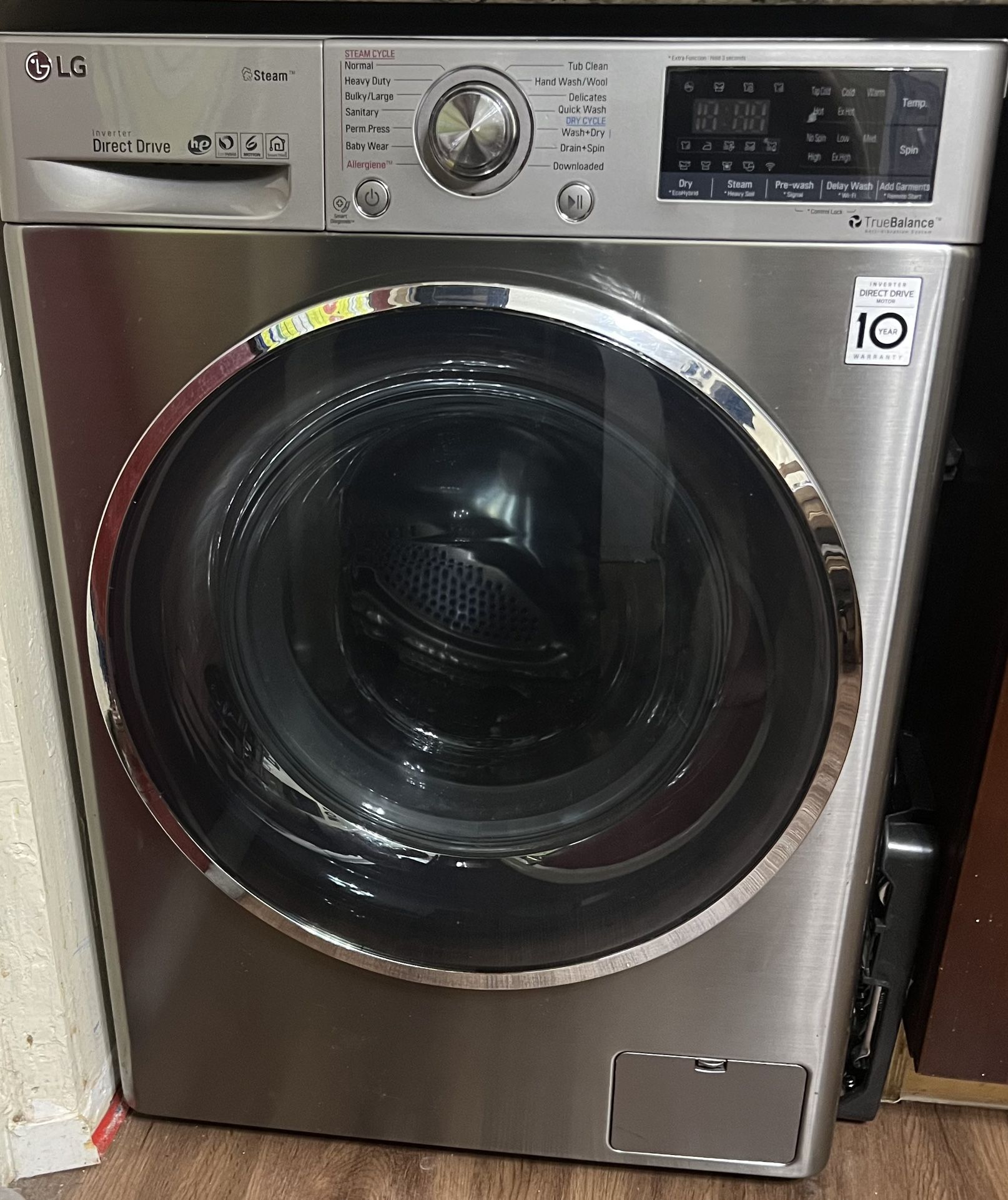 LG Steam Washer & Dryer All-in-one