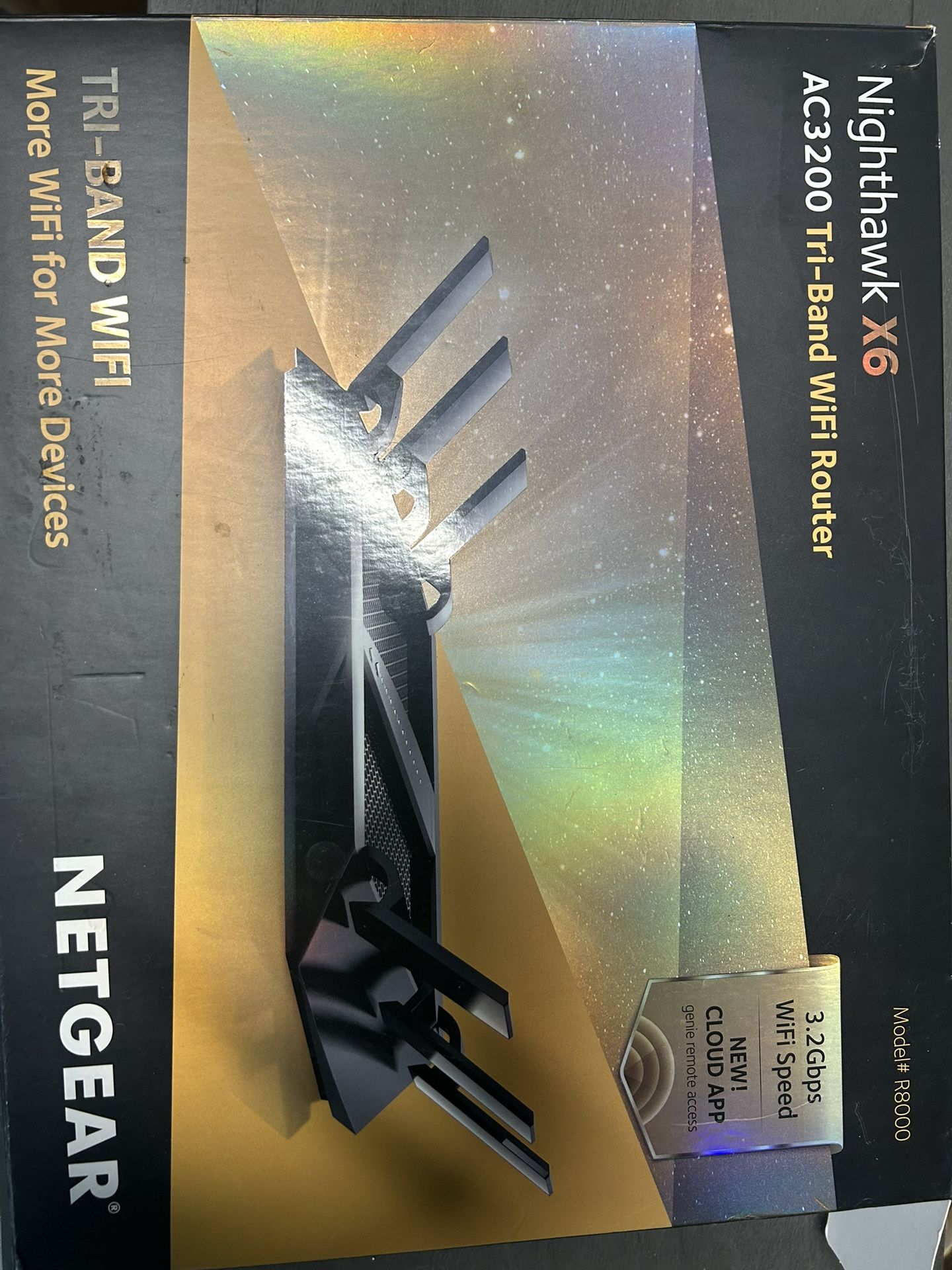 NETGEAR Nighthawk X6 AC3200 Tri-Band WiFi Router R8000-100NAS