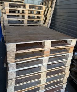 43x41 plywood pallets $8 each minimum 5 pallets