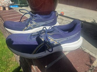 Asics walking shoe