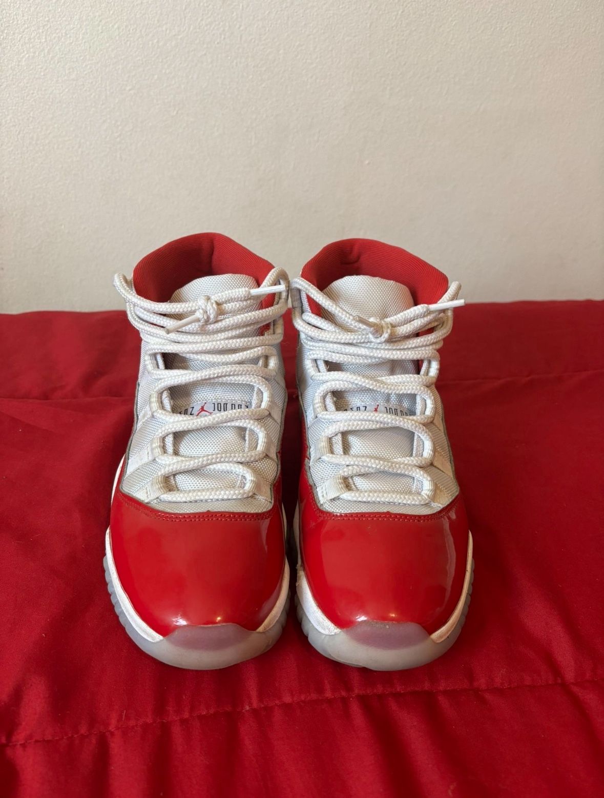 Cherry Jordan 11 worn 10 times look new size 8. Has 2 scufs NO BOX!!!