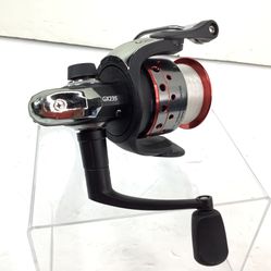 Shakespeare GX235 Spinning Fishing Reel for Sale in Kent, WA - OfferUp