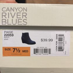 Canyon River Blues Size 7 1/2 