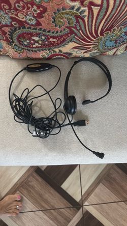 Wired USB Monaural Headset with Microphone