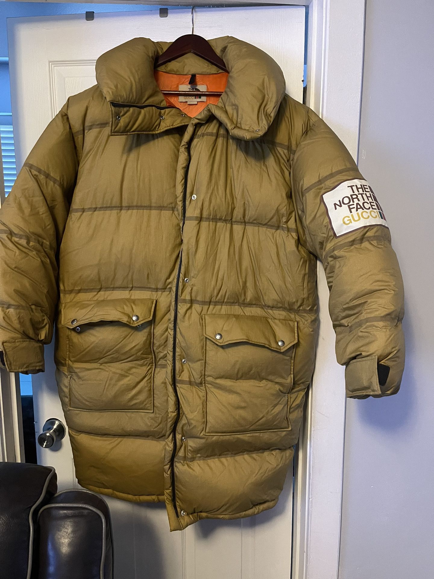 AUTHENTIC GUCCI X NORTH FACE PUFFER COAT