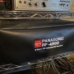 Panasonic RF-4900 Command Series Shortwave Receiver