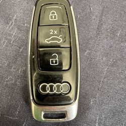 Key Fob Audi Q8 s-line 2020