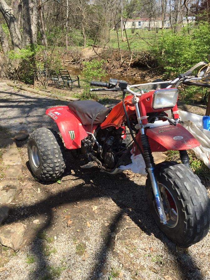 Honda atc 250r 3 wheeler