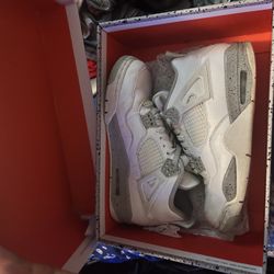 Jordan 4 Retro
