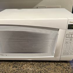 PANASONIC Countertop Microwave Oven