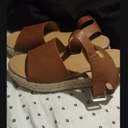 Brown Wedges 