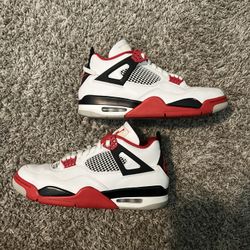 Jordan 4’s Retro Fire Red