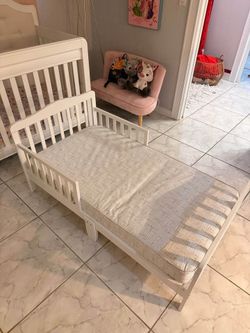 Toddler bed