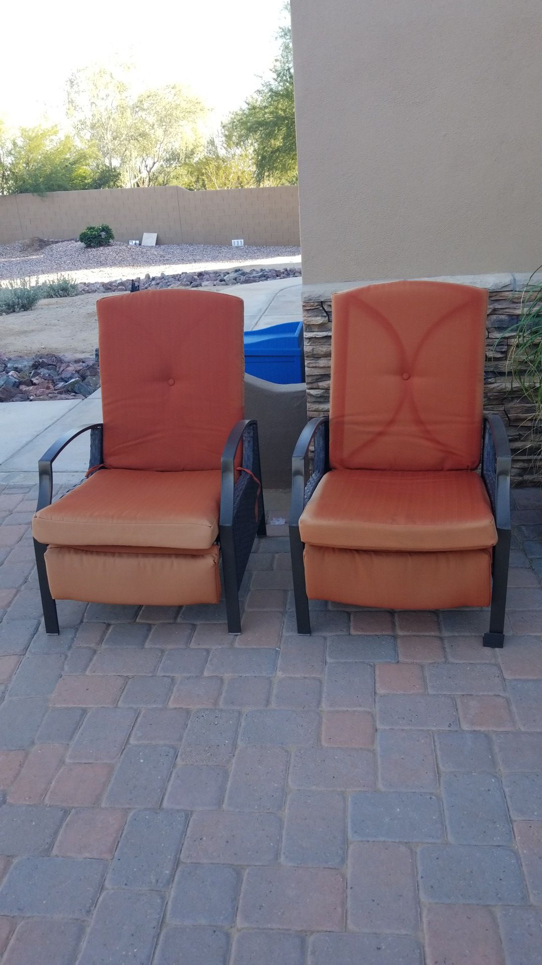 Reclining outdoor chairs