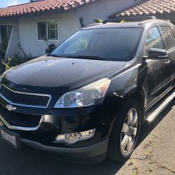 2011 Chevy Traverse LT For Parts