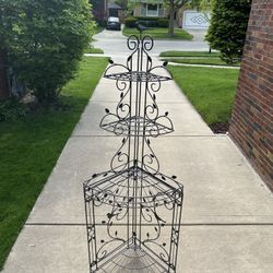 Vintage 4 Tier Wrought Iron Folding Corner Patio shelf rack