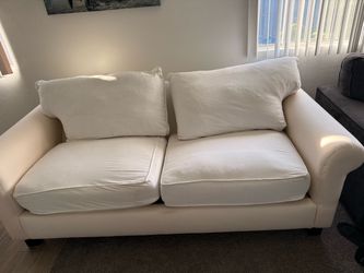 Cream / Off-White Sleeper Sofa Bed – Pull-Out Mattress (Clean & Protected!)
