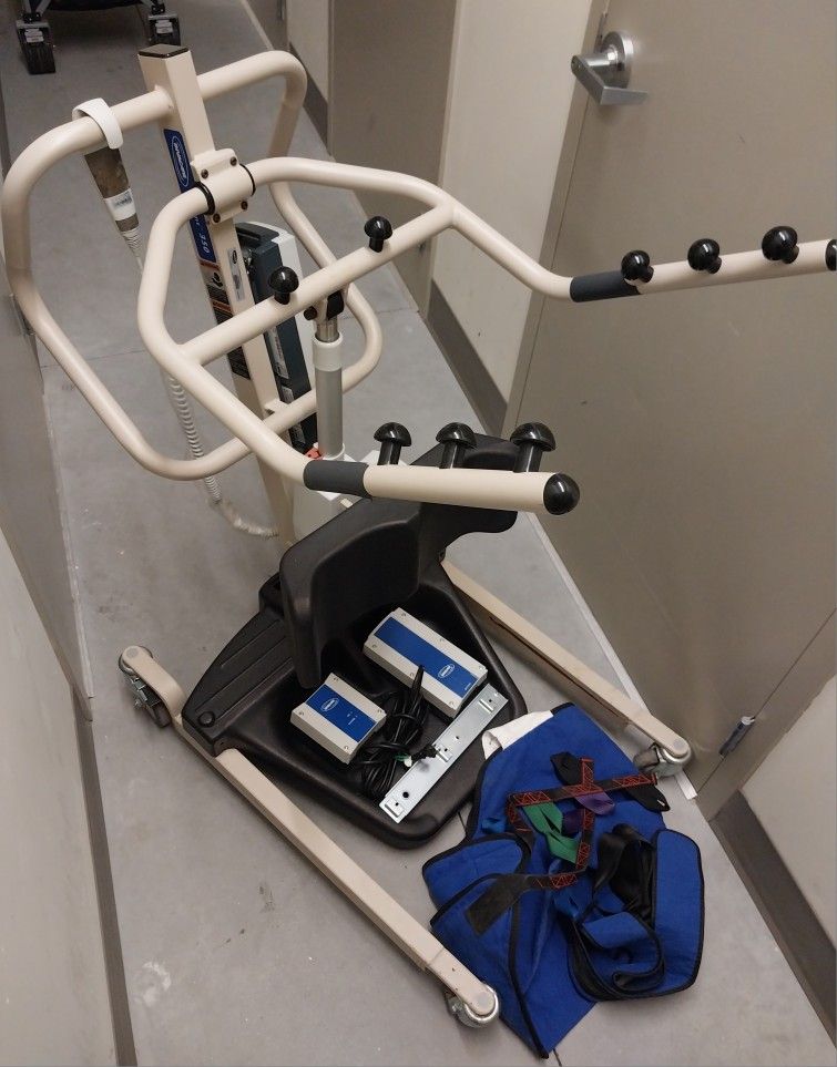 Invacare Reliant 350 Battery Powered Stand-Up Patient Lift