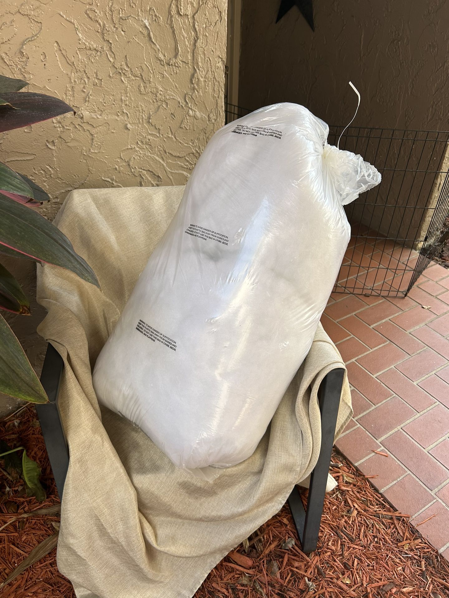 Large 18β x 30β Bag of Poly-Fill Stuffing β (Hollywood, Florida)