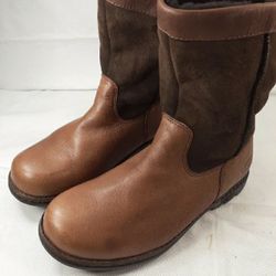 Girl Ugg Boot Size 3