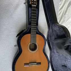 Antonio Aparicio AA70 Classical Guitar