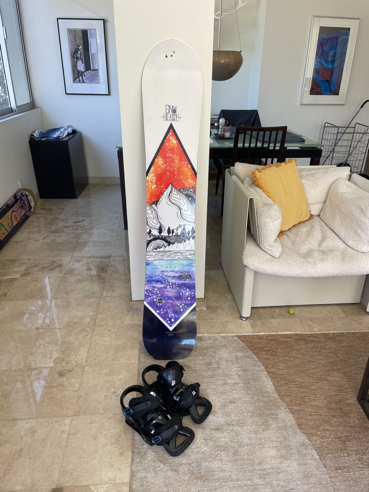 Snowboard Gnu Klassy 155 Snowboard With Burton Bindings