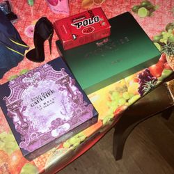  Colognes And Perfume