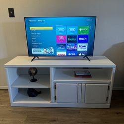 42” Smart TV & Entertainment Stand