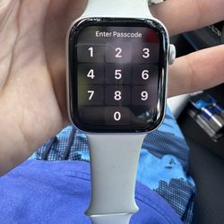 Apple Watch SE (2nd Generation)