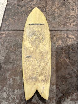 6’0” Degree 33 quad fin fish (fins included)