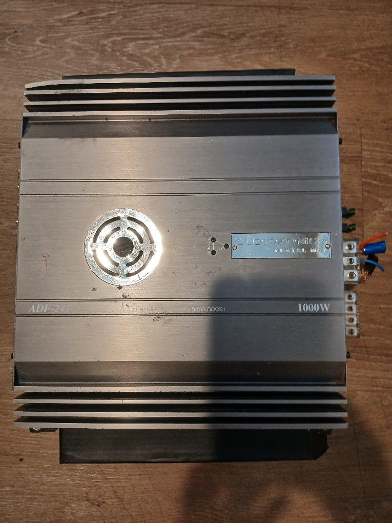Audio Fonics 1,000 Watt Amp