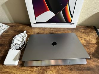Epic fast powerful 16inch apple M1 Max 32gb ram 1Tb SSD macbook pro 2021