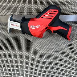 Milwaukee Hacksaw 12v. Used.