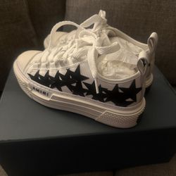 Amiri Stars Count Low