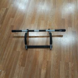Iron Gym Pull Up Bar