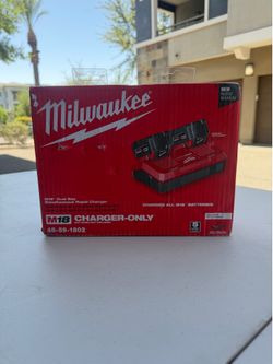 Milwaukee Dual Rapid Battery Charger