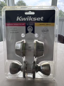 New Kwikset Keyed Entry with Deadbolt in Package