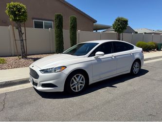 2015 Ford Fusion SE – Clean Title – Smog Passed – Tags Until May 2027