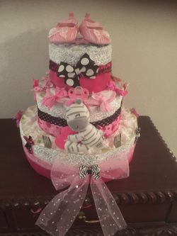 Diaper cakes