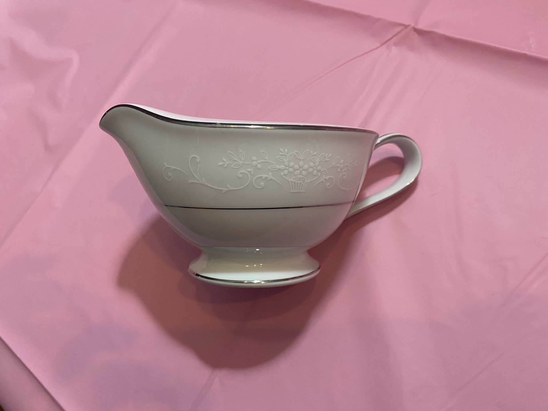 Noritake Creamer 1(contact info removed) 8oz