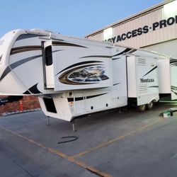 2013 Keystone Montana 3400RL