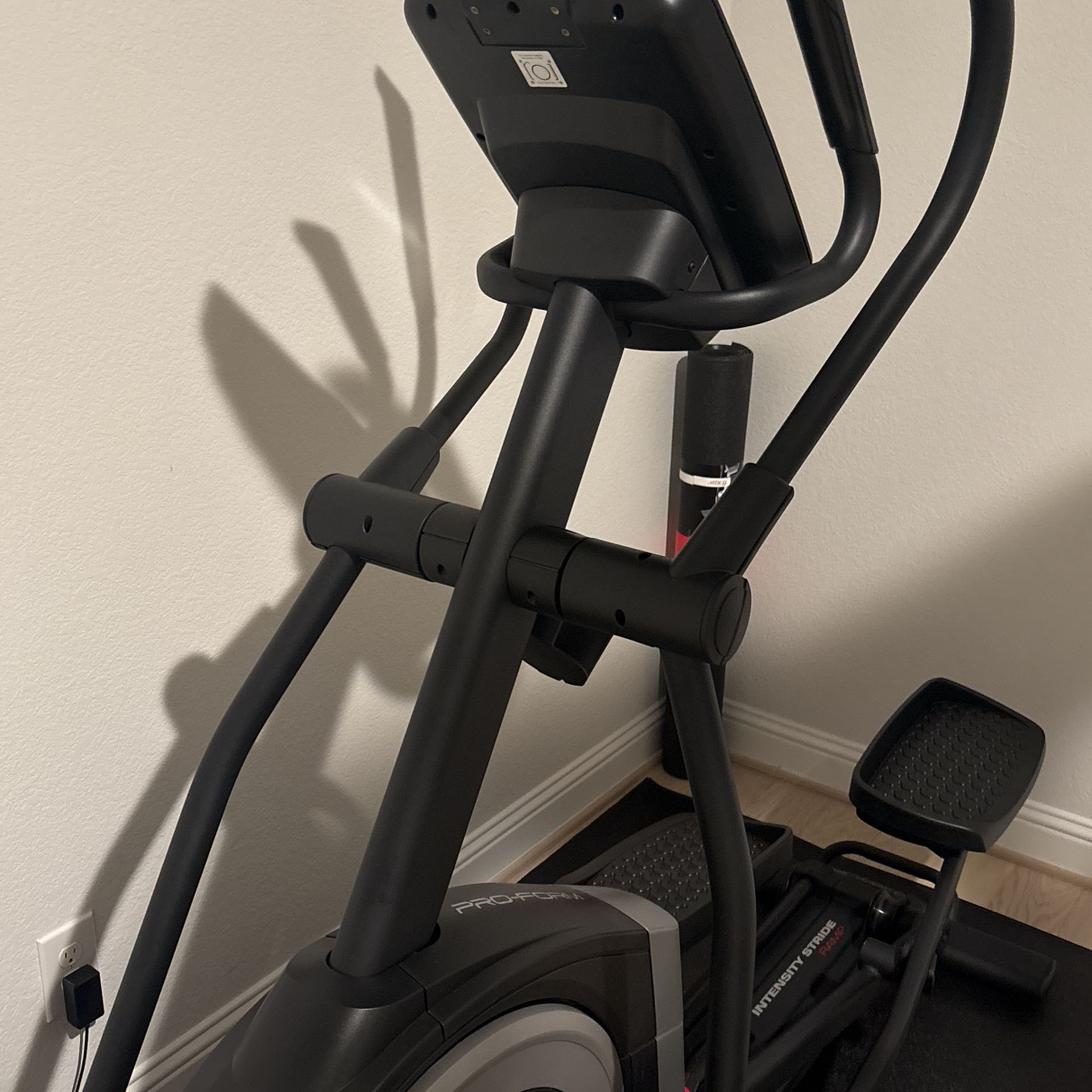 Pro-Form Carbon El Treadmill