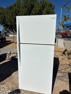 Apartment size refrigerator