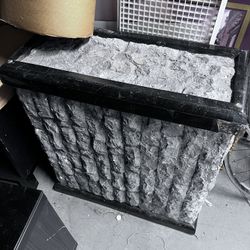 Free Reptile Stand