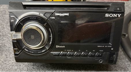 Sony WX-900BT double DIN car stereo