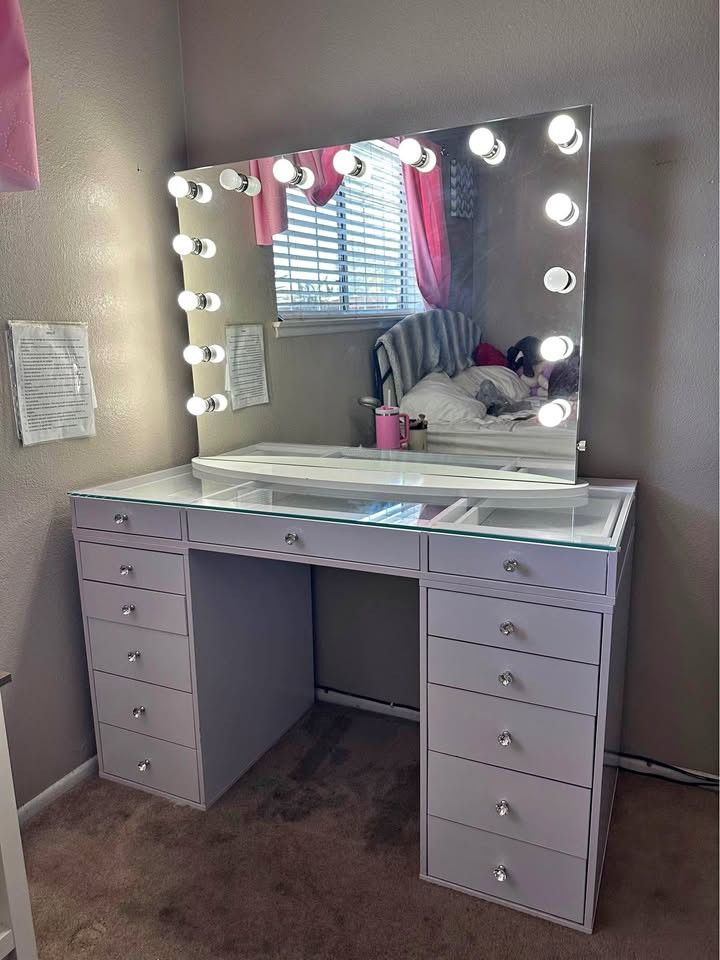 Makeup Vanity