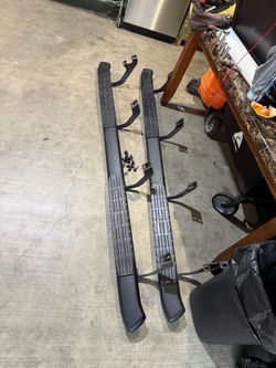 Toyota Tundra 2025 side steps